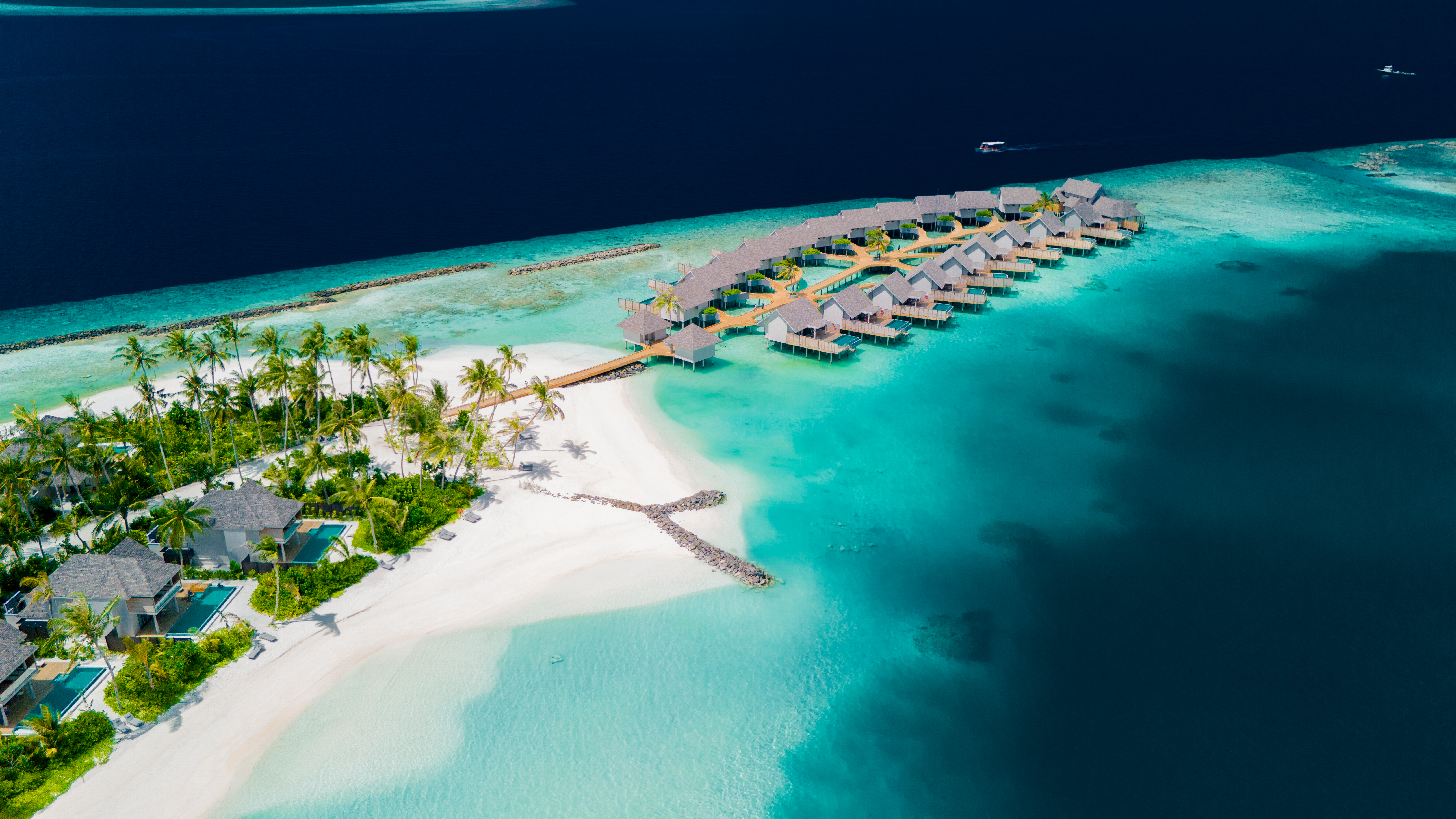 ananea Madivaru Maldives Maavina and Moonima Residences
(3-Bedroom Beach Residence with Pool)