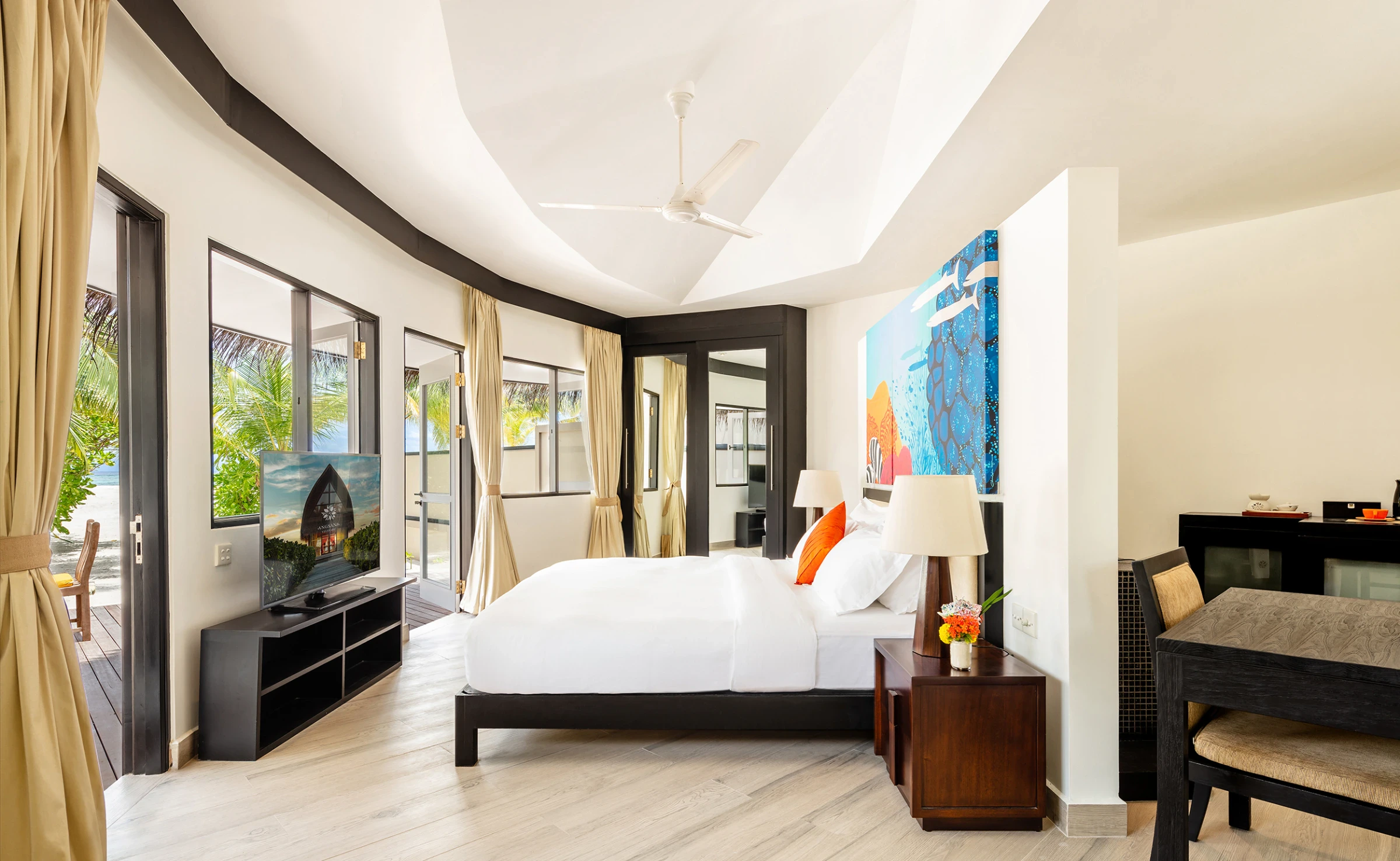 Angsana Velavaru Beachfront Villa
